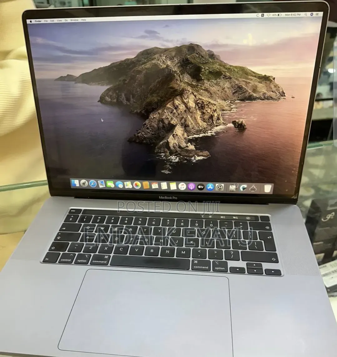 New Laptop Apple MacBook Pro 2019 32GB Intel Core i9 SSD 2T