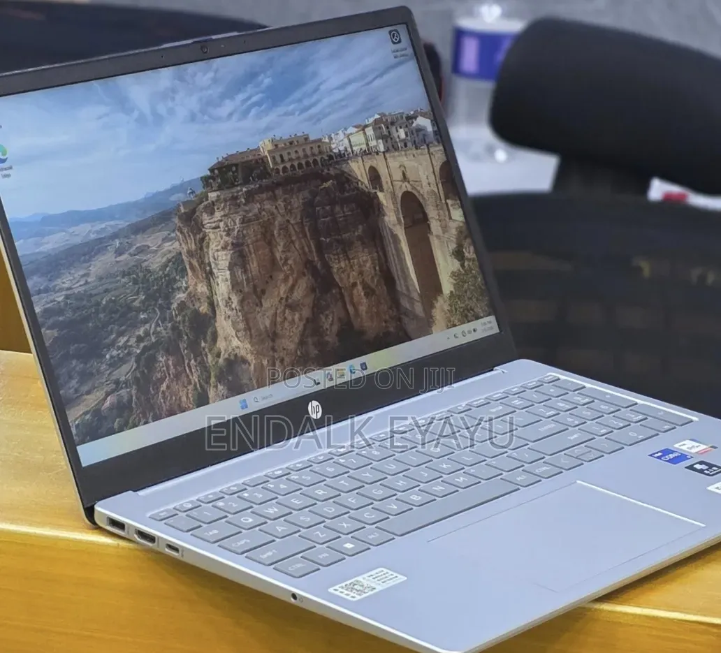 New Laptop HP 16GB Intel Core i7 SSD 512GB