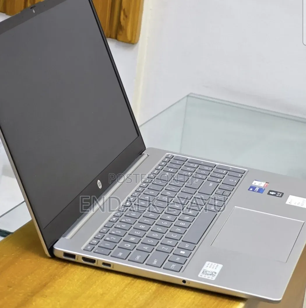 New Laptop HP 16GB Intel Core i7 SSD 512GB