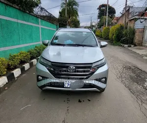 Toyota Rush 2021 Silver