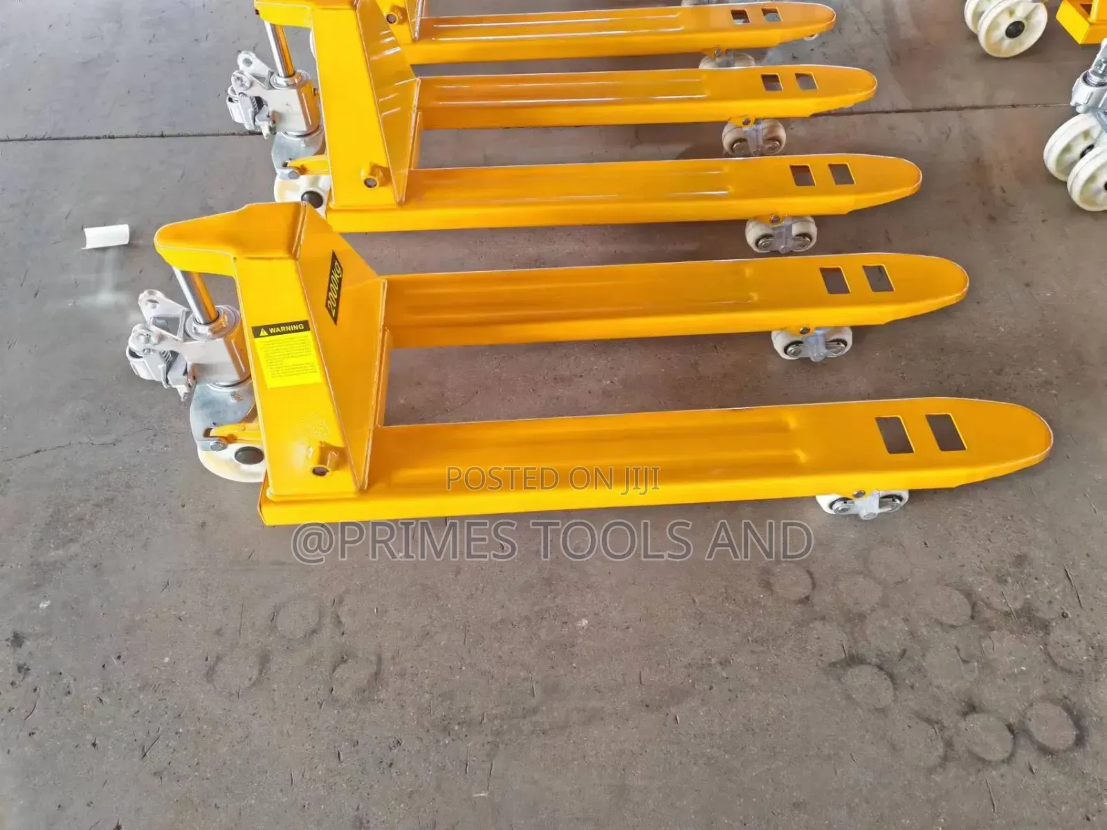 Hydraulic Hand Pallet Truck Manual Forklift 3000 Tone