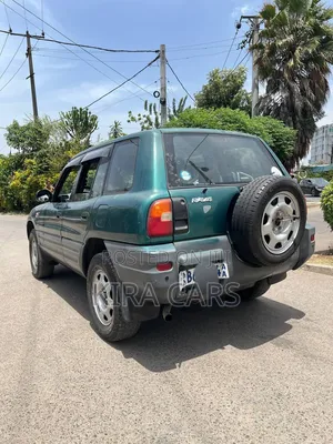 Toyota RAV4 1999 Green
