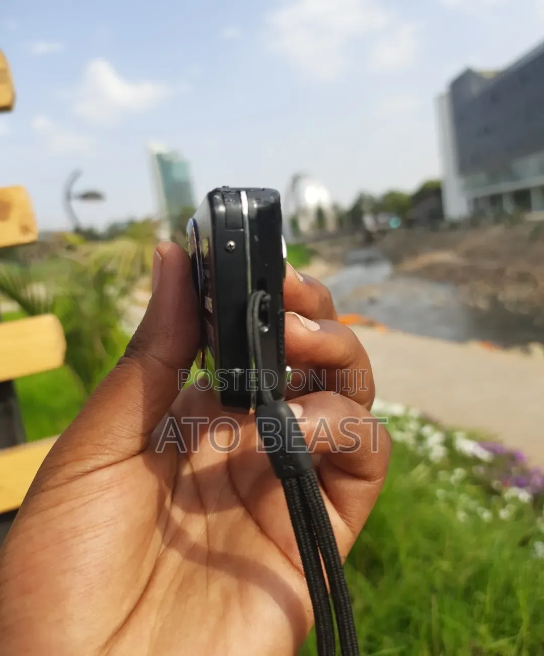 Sony Cyber-Shot DSC-W630 Compact Digital Camera. 16.1 Mp