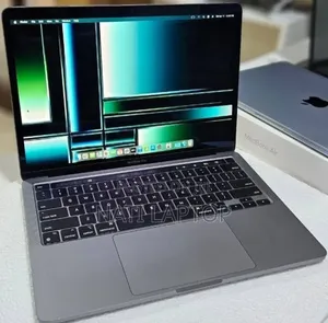 New Laptop Apple MacBook Pro 2022 M2 8GB Apple M2 SSD 256GB