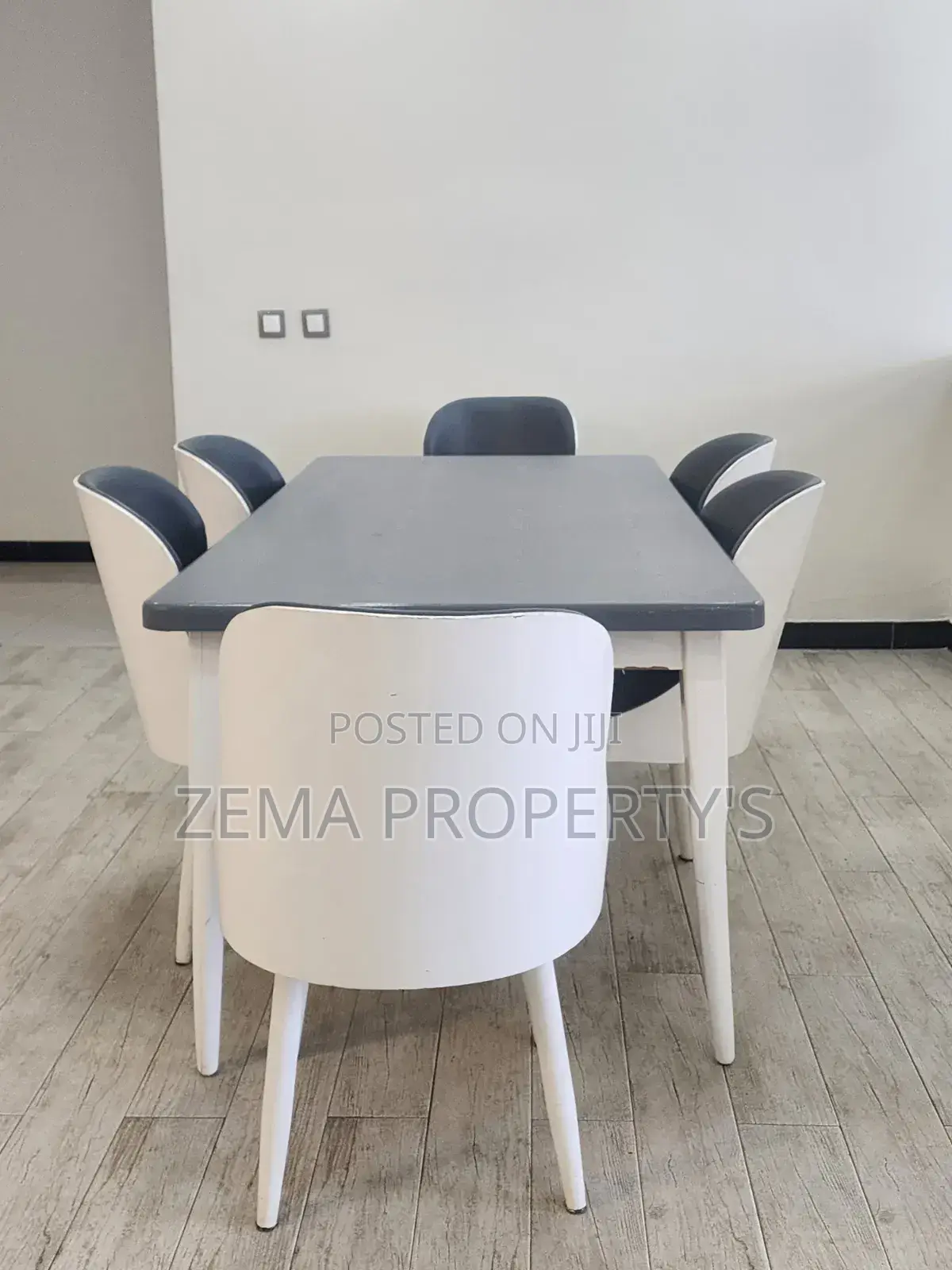 Furnished 3bdrm Apartment in Bole for rent