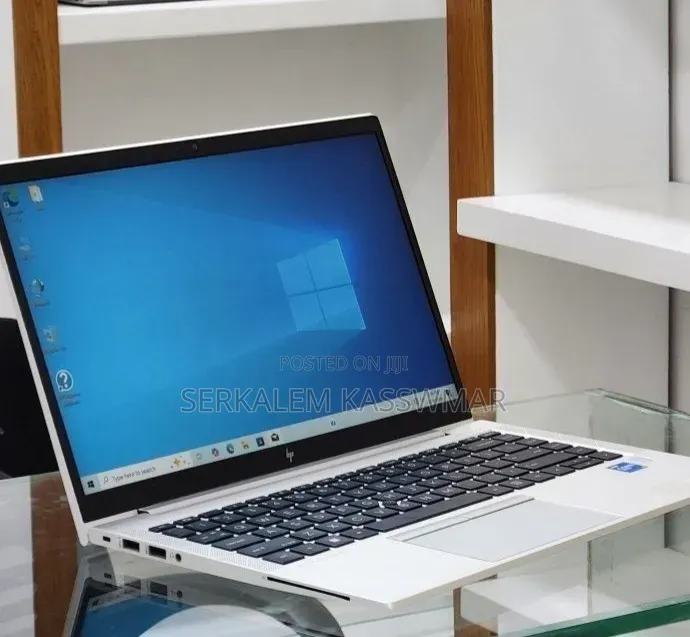 New Laptop HP EliteBook 840 G8 8GB Intel Core i5 SSD 512GB