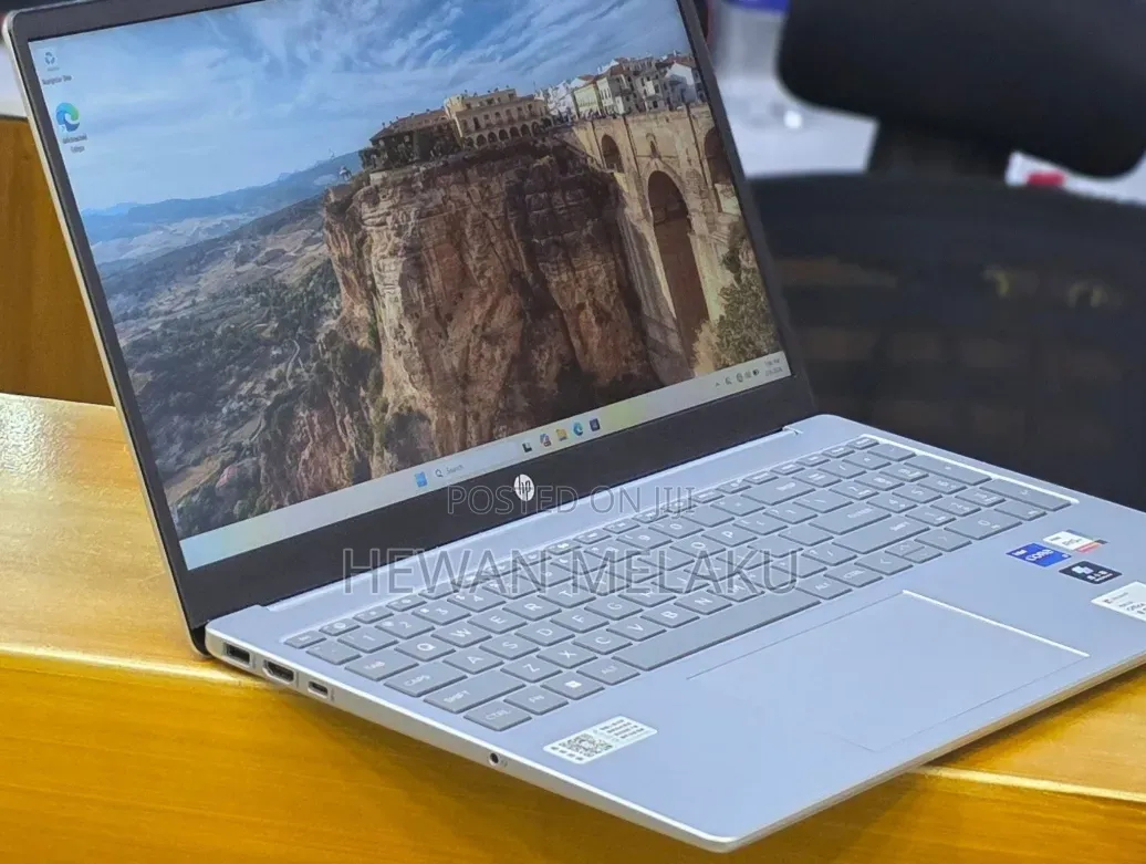 New Laptop HP Stream Notebook 16GB Intel Core i7 SSD 512GB