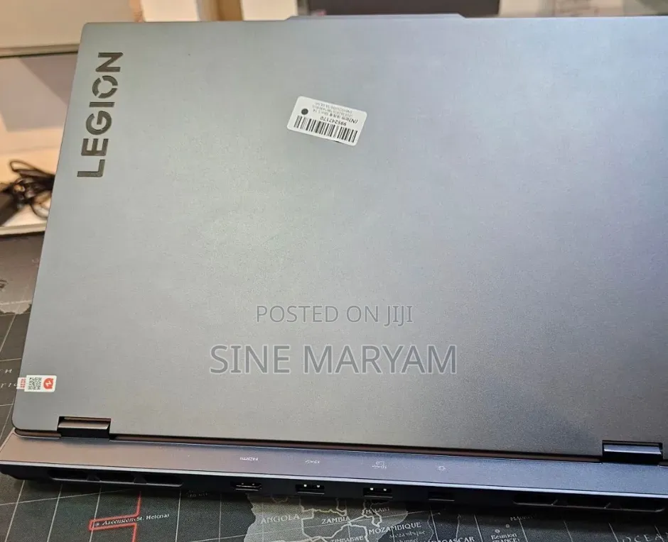 New Laptop Lenovo Legion 7 16GB AMD Ryzen 9 SSD 1T