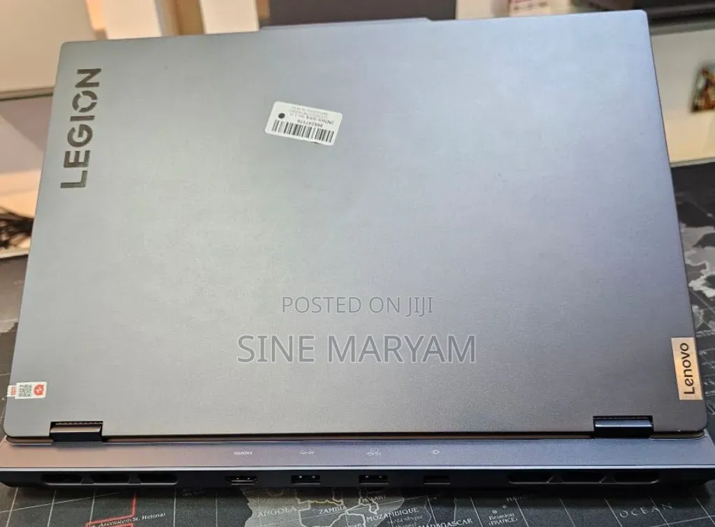 New Laptop Lenovo Legion 7 16GB AMD Ryzen 9 SSD 1T