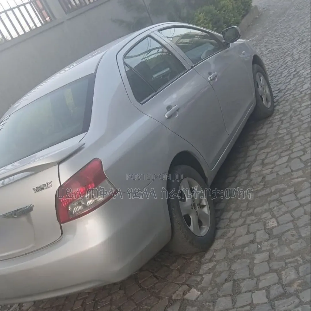 Toyota Yaris 2008 Silver