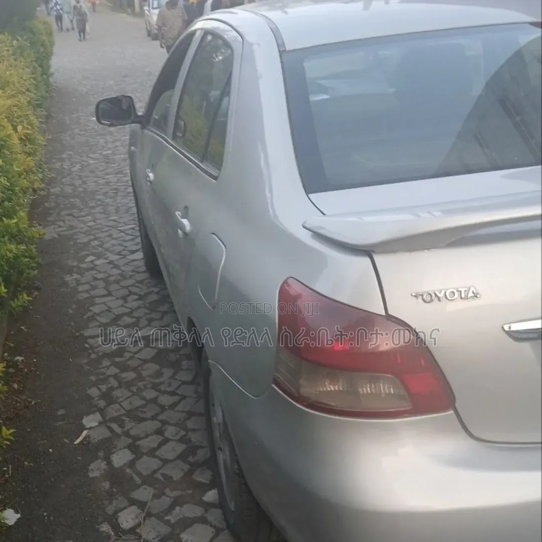 Toyota Yaris 2008 Silver