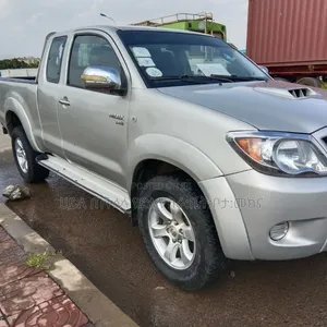 Toyota Hilux 2007 Off white