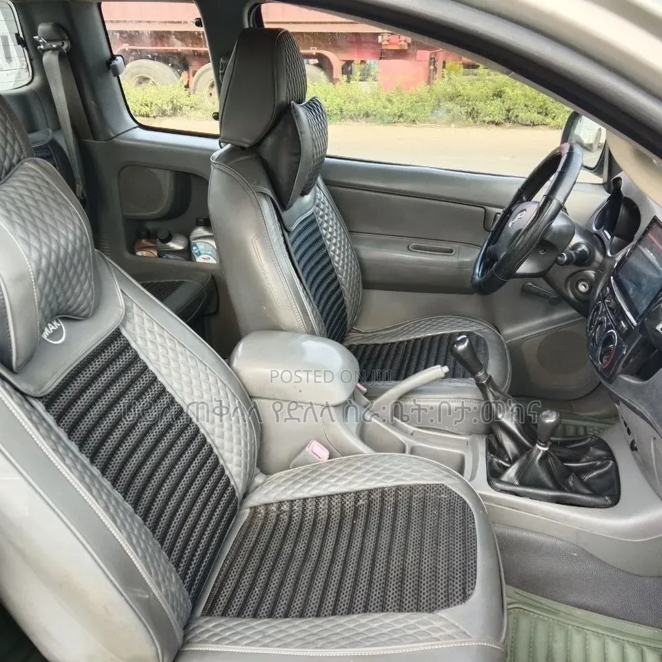 Toyota Hilux 2007 Off white