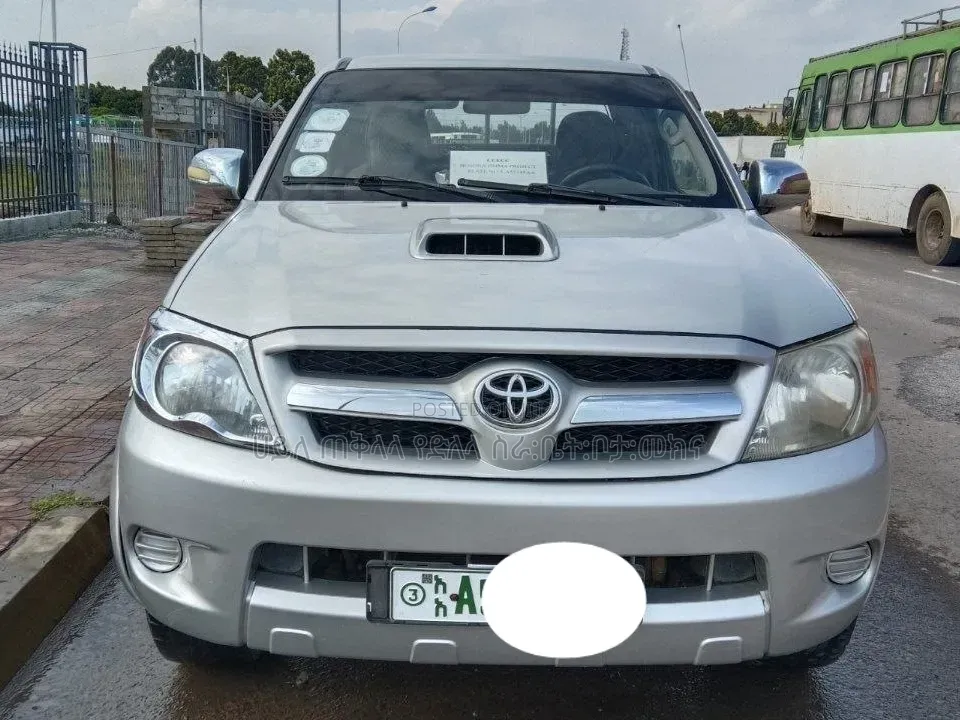 Toyota Hilux 2007 Off white