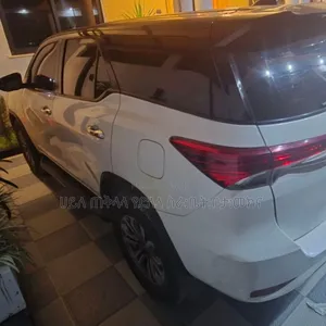 Toyota Fortuner 2020 Off white