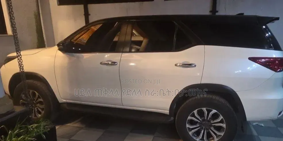 Toyota Fortuner 2020 Off white