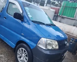 Toyota HiAce 2007 Blue