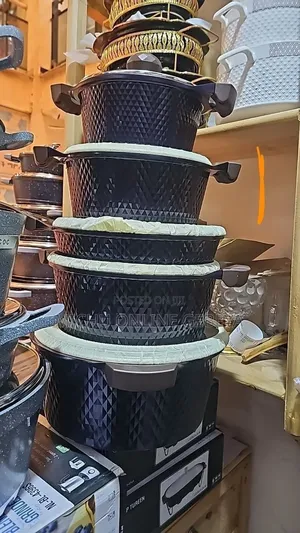 Momcoc ዘመናዊ ጠንካራ እና ኦሪጂናል ድስት/Free Delivery