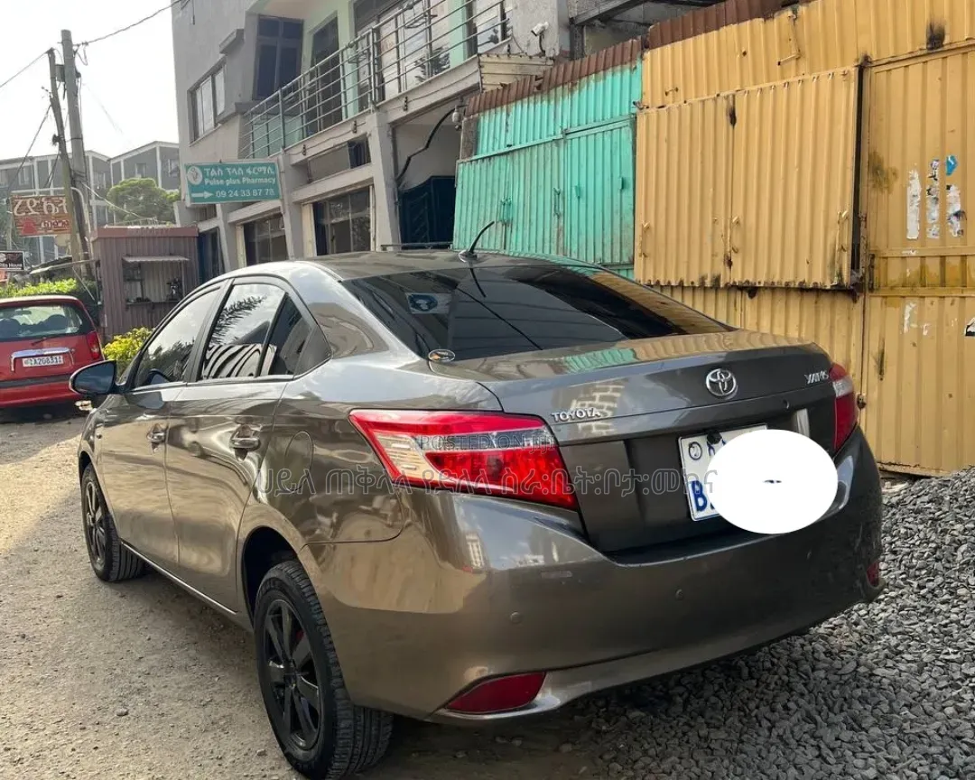 Toyota Yaris 2014 Teal