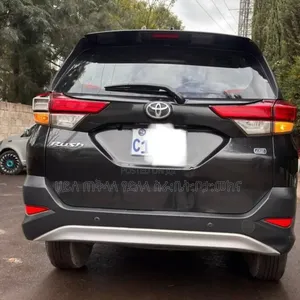 Toyota Rush 2022 Maroon