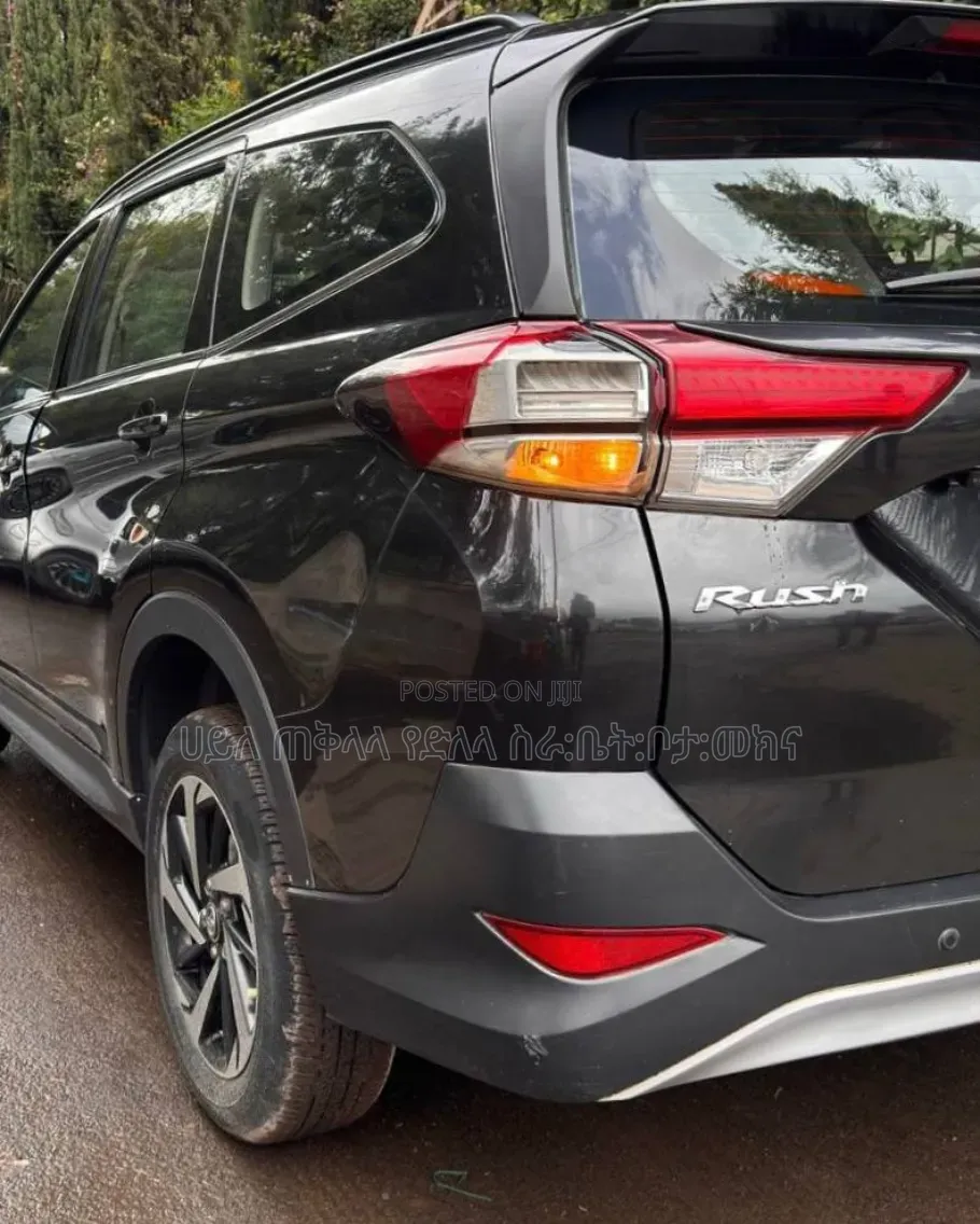 Toyota Rush 2022 Maroon
