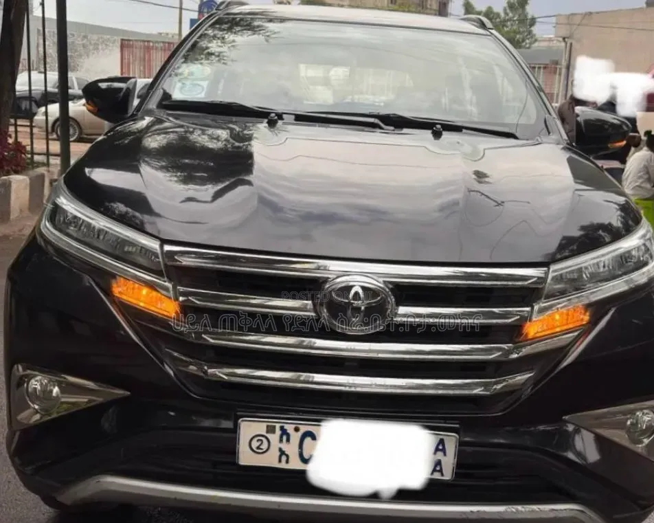 Toyota Rush 2022 Maroon