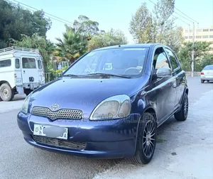 Toyota Vitz 2000 Blue