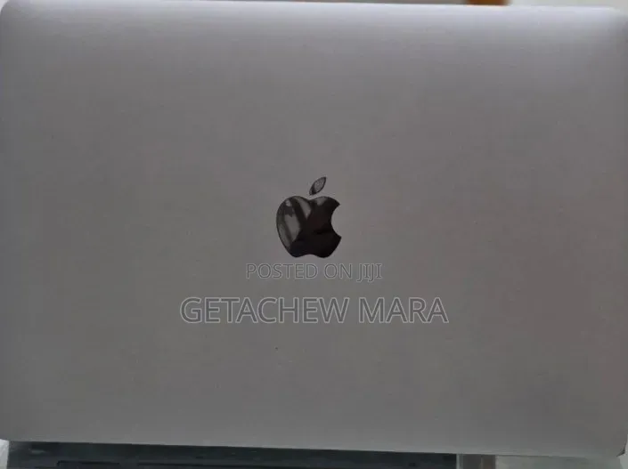 New Laptop Apple MacBook Pro M1 8GB Intel SSD 256GB
