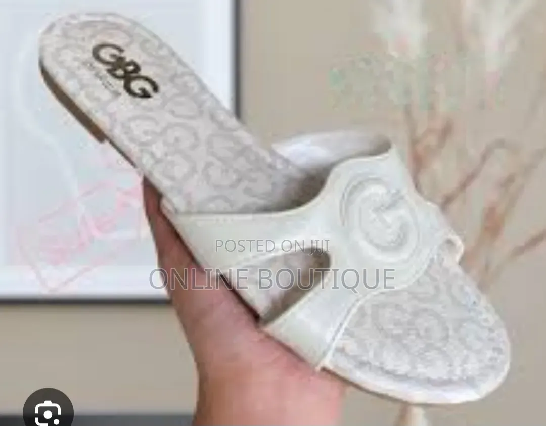 GBG Sandals