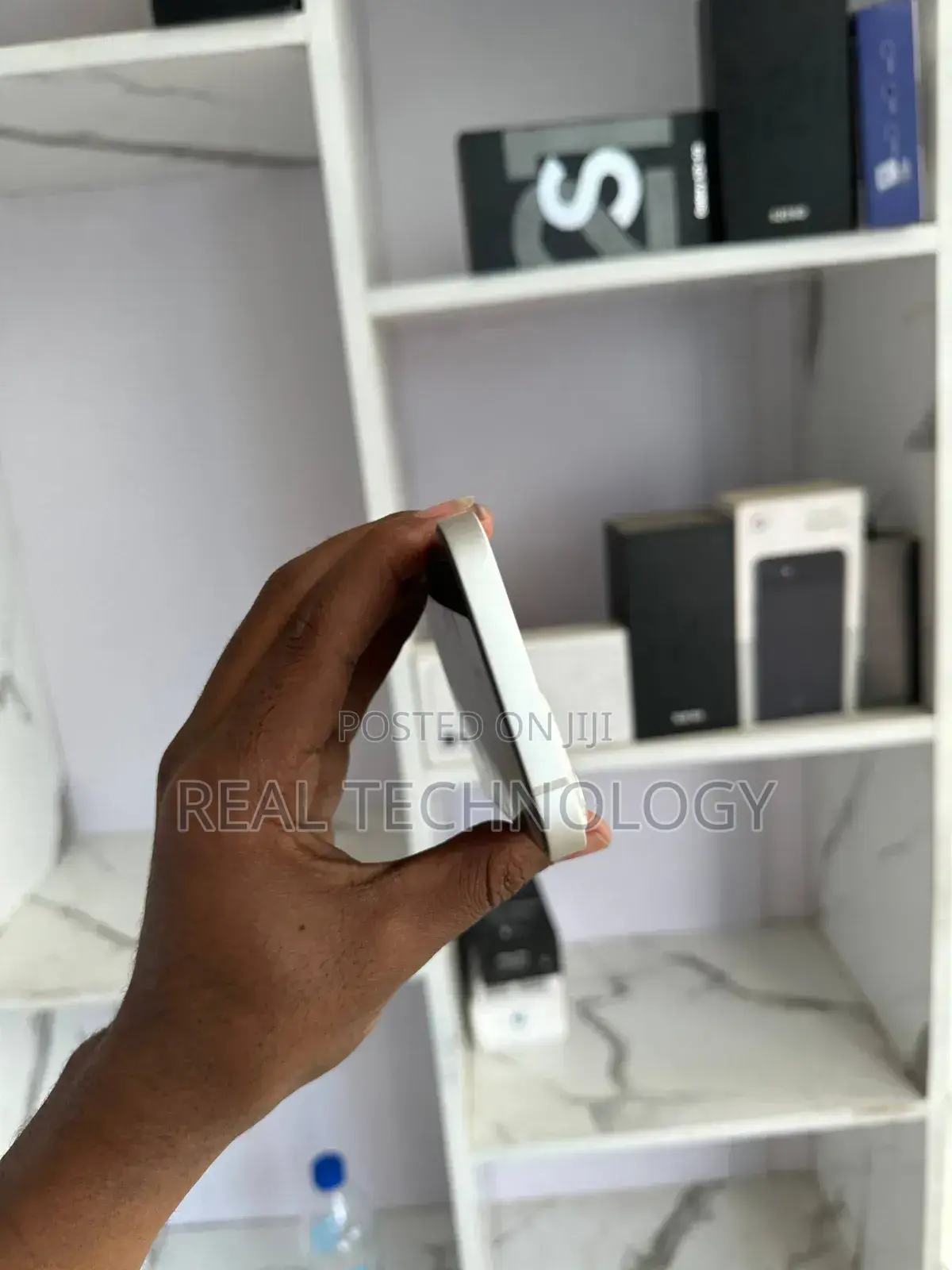 New Apple iPhone 13 128 GB White