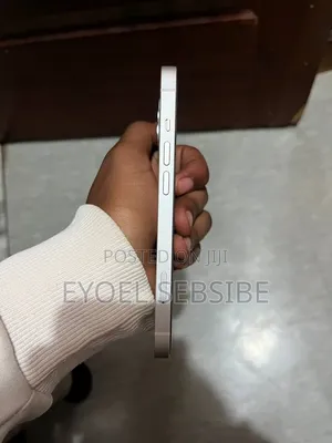Apple iPhone 13 128 GB White