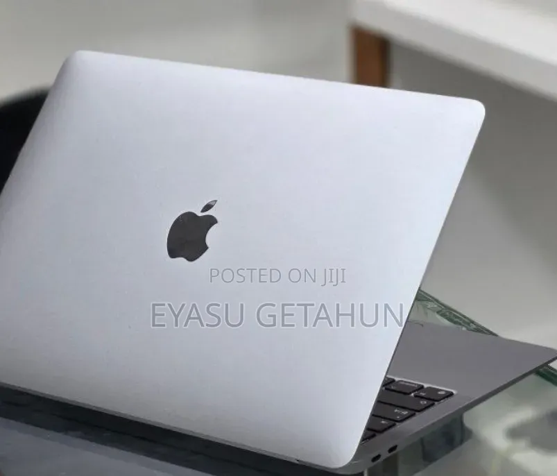 New Laptop Apple MacBook Air 2020 M1 8GB Apple M1 SSD 256GB