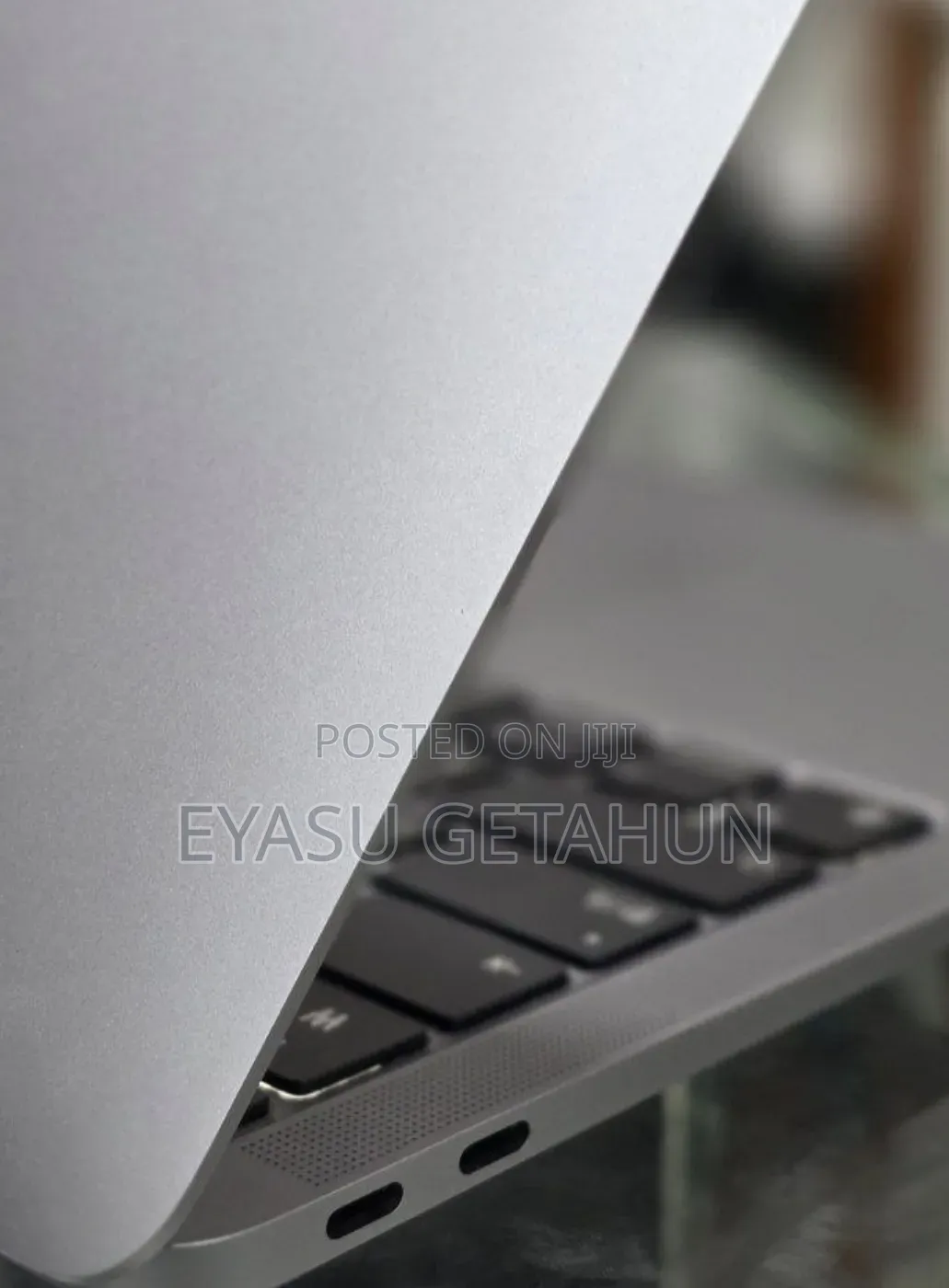 New Laptop Apple MacBook Air 2020 M1 8GB Apple M1 SSD 256GB