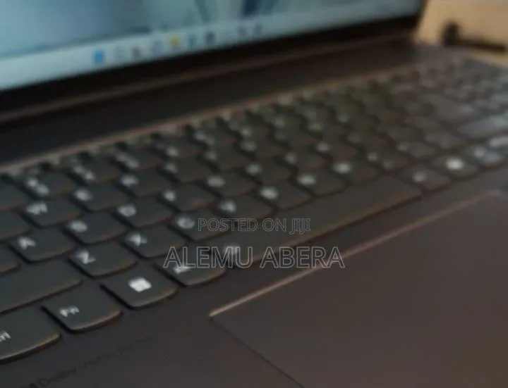 New Laptop Lenovo 16GB Intel Core Ultra 7 SSD 1T