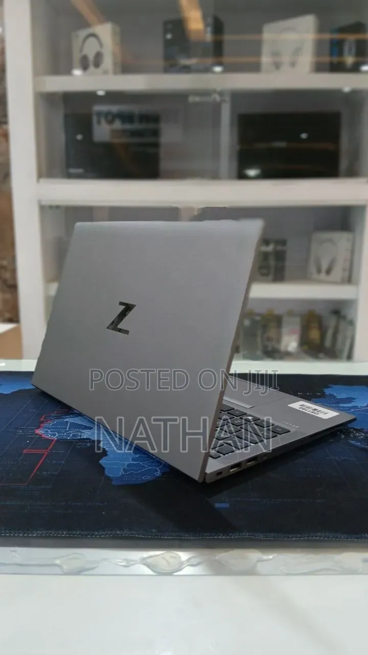 New Laptop HP ZBook Studio G8 16GB Intel Core i7 SSD 512GB