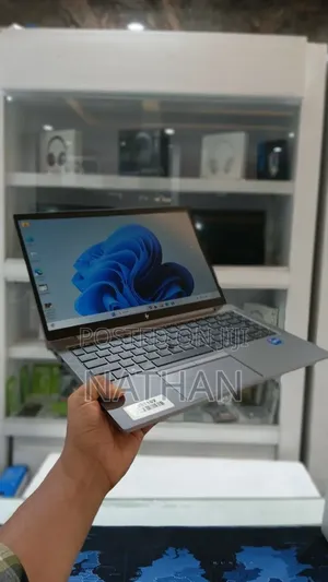 New Laptop HP ZBook Studio G8 16GB Intel Core i7 SSD 512GB