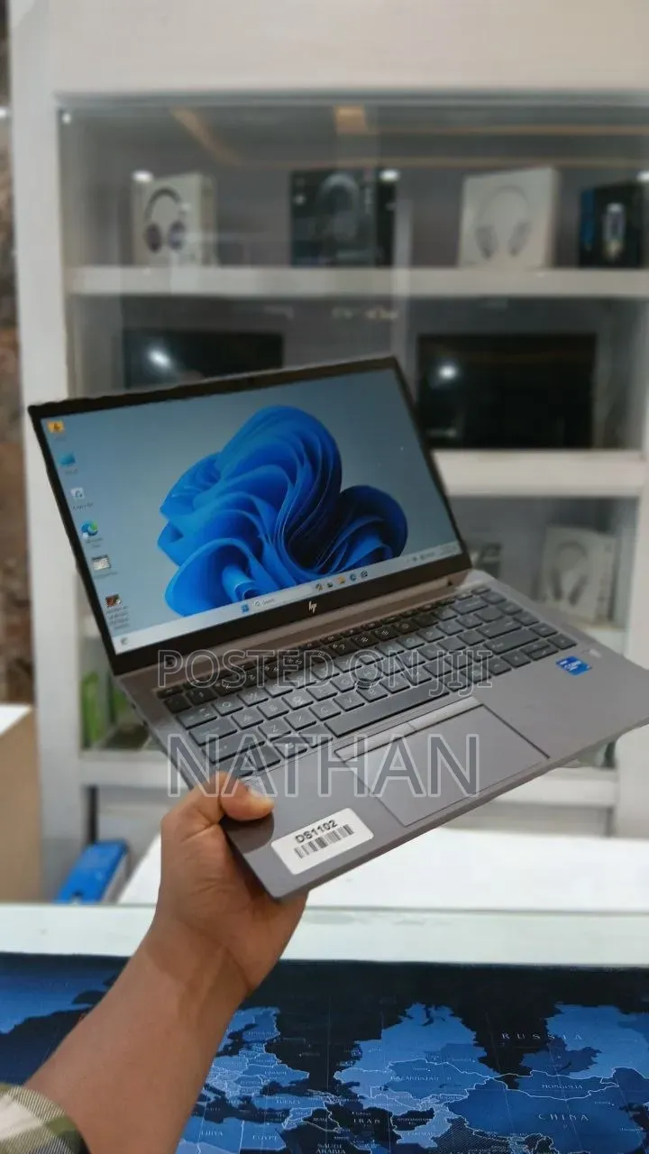 New Laptop HP ZBook Studio G8 16GB Intel Core i7 SSD 512GB
