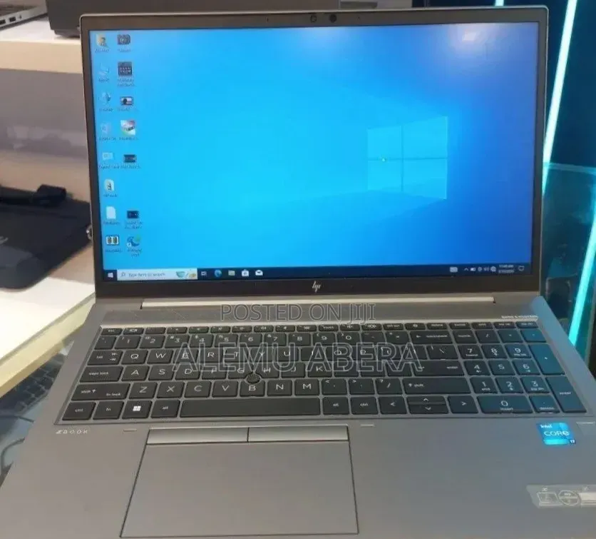 New Laptop HP ZBook 15 32GB Intel Core i9 SSD 512GB