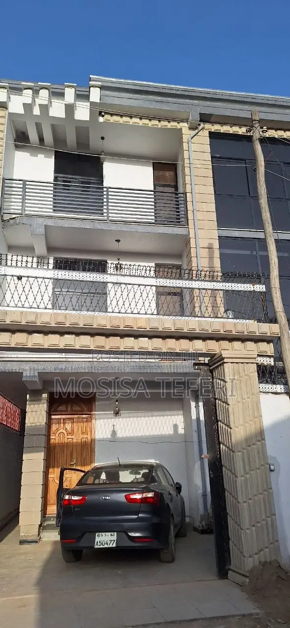 11bdrm House in Oromia-Finfinne for sale