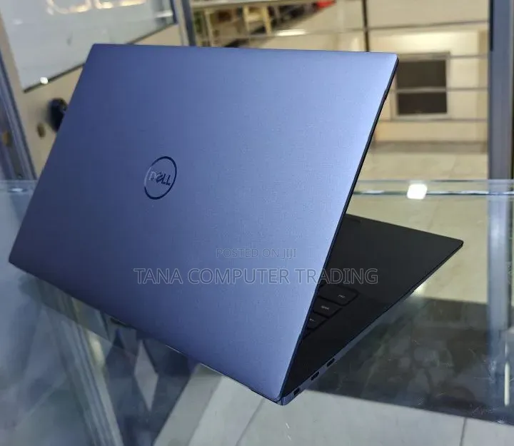 New Laptop Dell Precision 5560 16GB Intel Core i7 SSD 512GB
