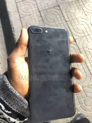Apple iPhone 8 Plus 64 GB Black