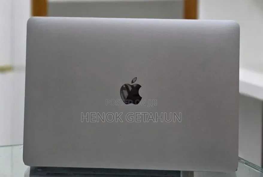 New Laptop Apple MacBook Air 2020 M1 8GB Apple M1 SSD 256GB