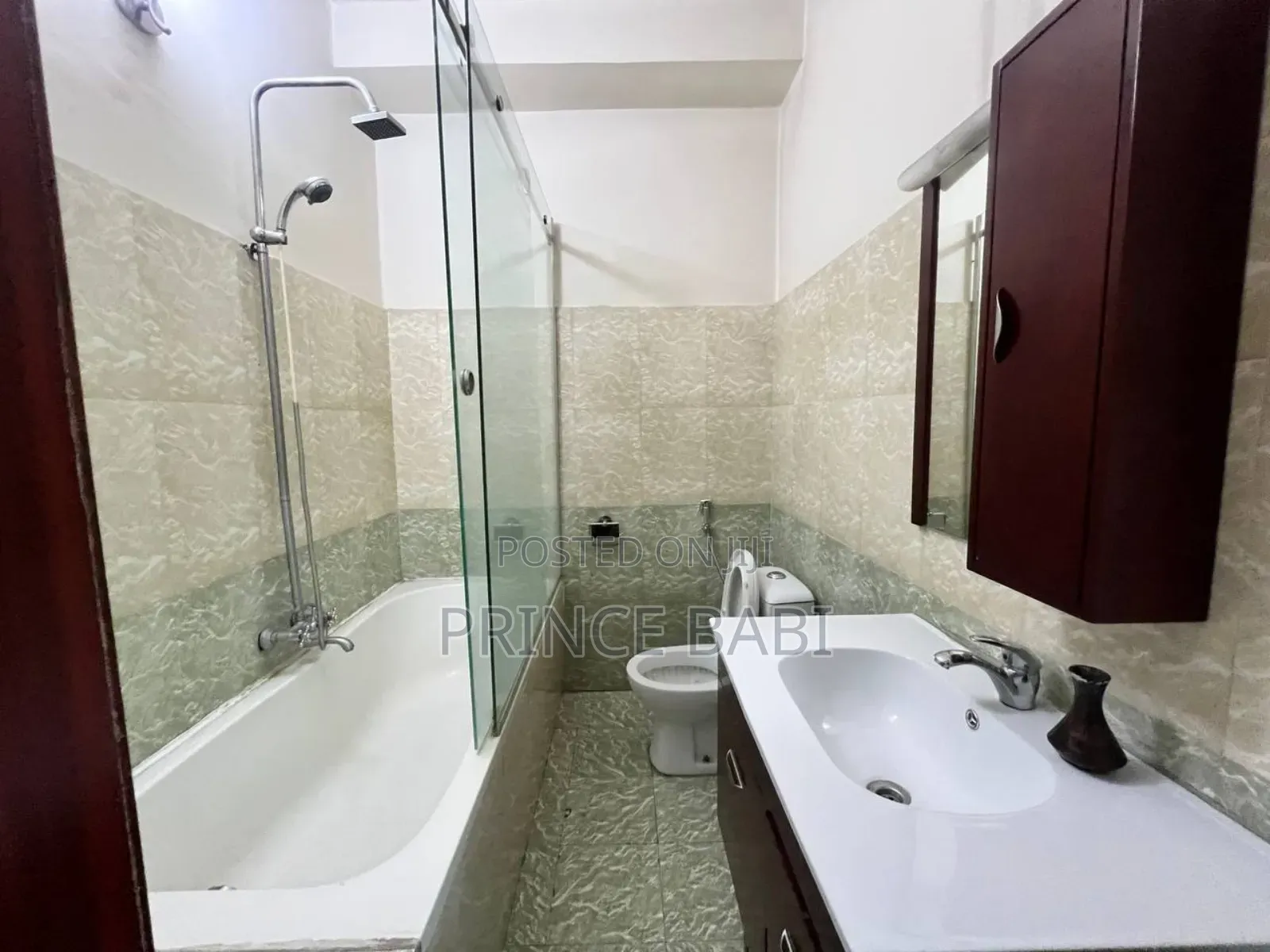 Furnished 5bdrm Duplex in Bole for sale