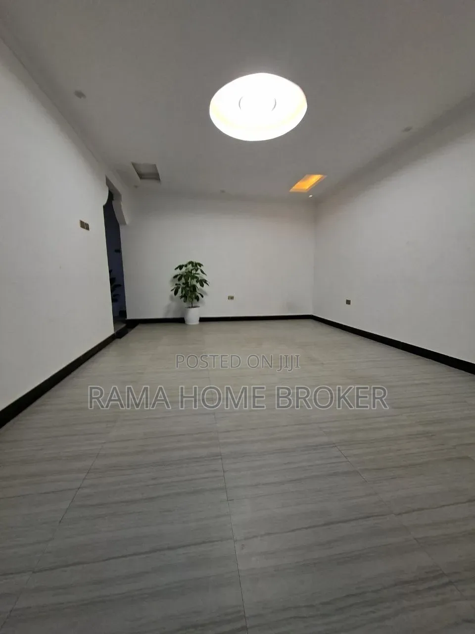 Furnished 3bdrm Condo in ዘመናዊ ቤት አስፓልት ዳር, Yeka for sale