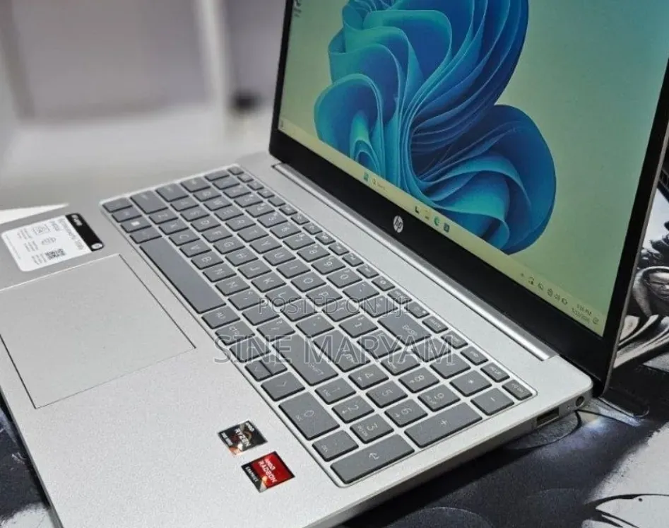 New Laptop HP Stream Notebook 16GB AMD Ryzen 5 SSD 256GB