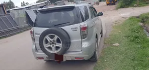Daihatsu Terios 1.5i 4x4 Automatic 2011 Silver
