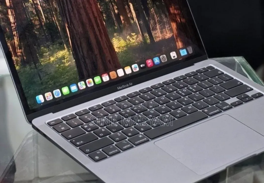 New Laptop Apple MacBook Air 2020 M1 8GB Apple M1 SSD 256GB