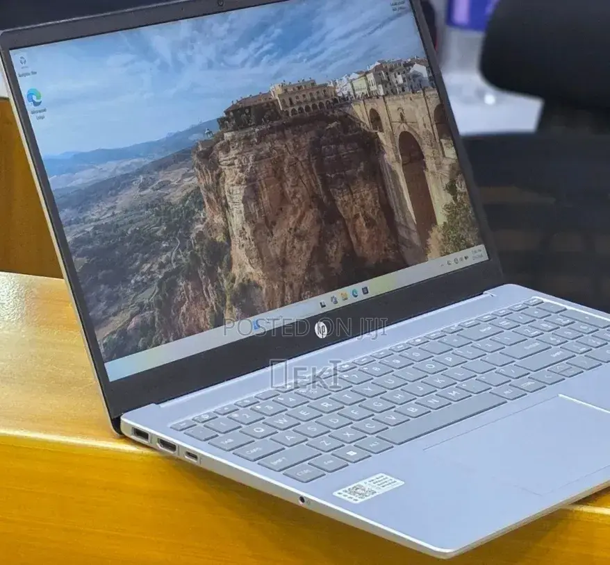 New Laptop HP Stream Notebook 16GB Intel Core i7 SSD 512GB
