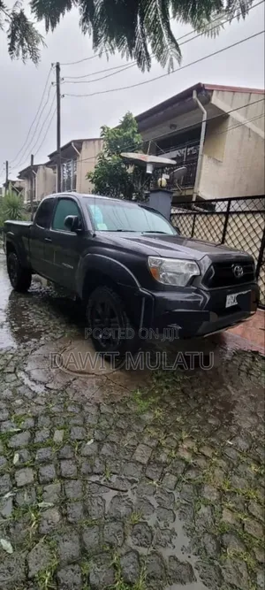 Toyota Tacoma 2014 Black