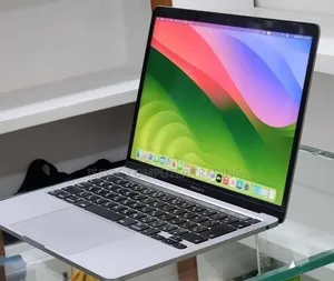 New Laptop Apple MacBook Pro M1 8GB Intel Core i5 SSD 512GB